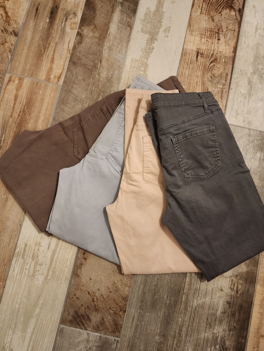Huge Lot of 4 Pair Buffalo David Bitton Women's Slim Jeans Size 8 Ankle